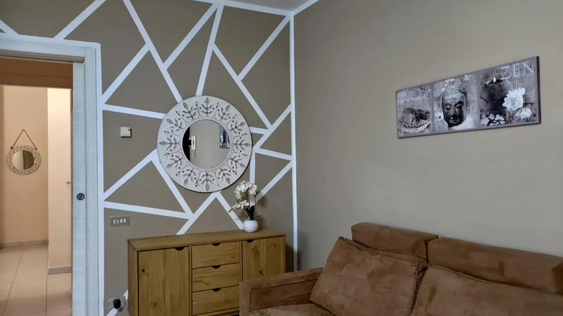 Residence Milly San Siro - Rho Fiera Milan 0*,  Italy